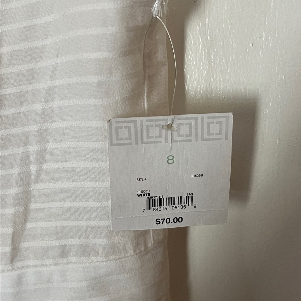 White sundress - Picture 6 of 7